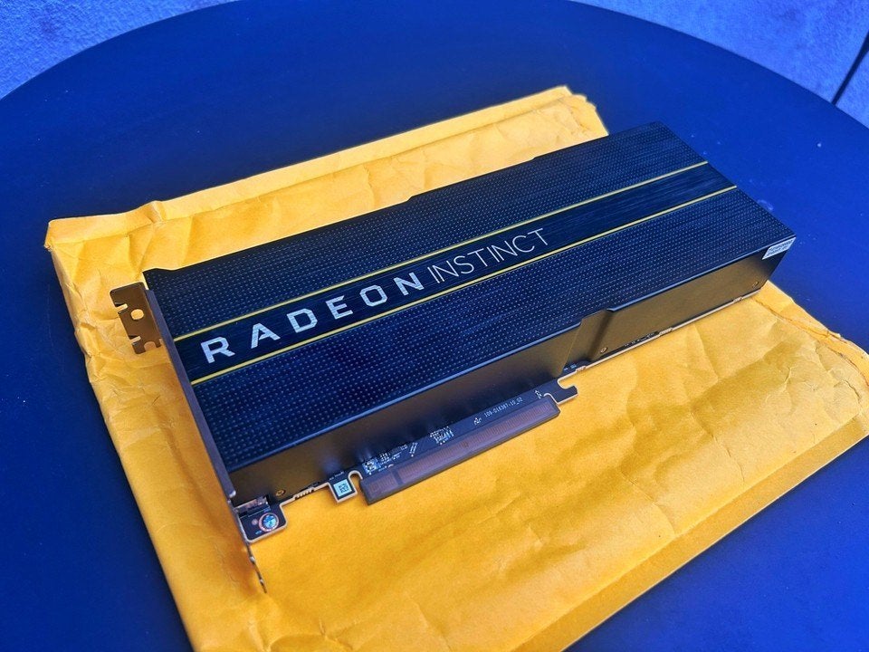 AMD Radeon Instinct MI 50 Accelerator 32GB HBM2 AI, GPU, Ophalen of Verzenden, Gebruikt, AMD, PCI-Express 4