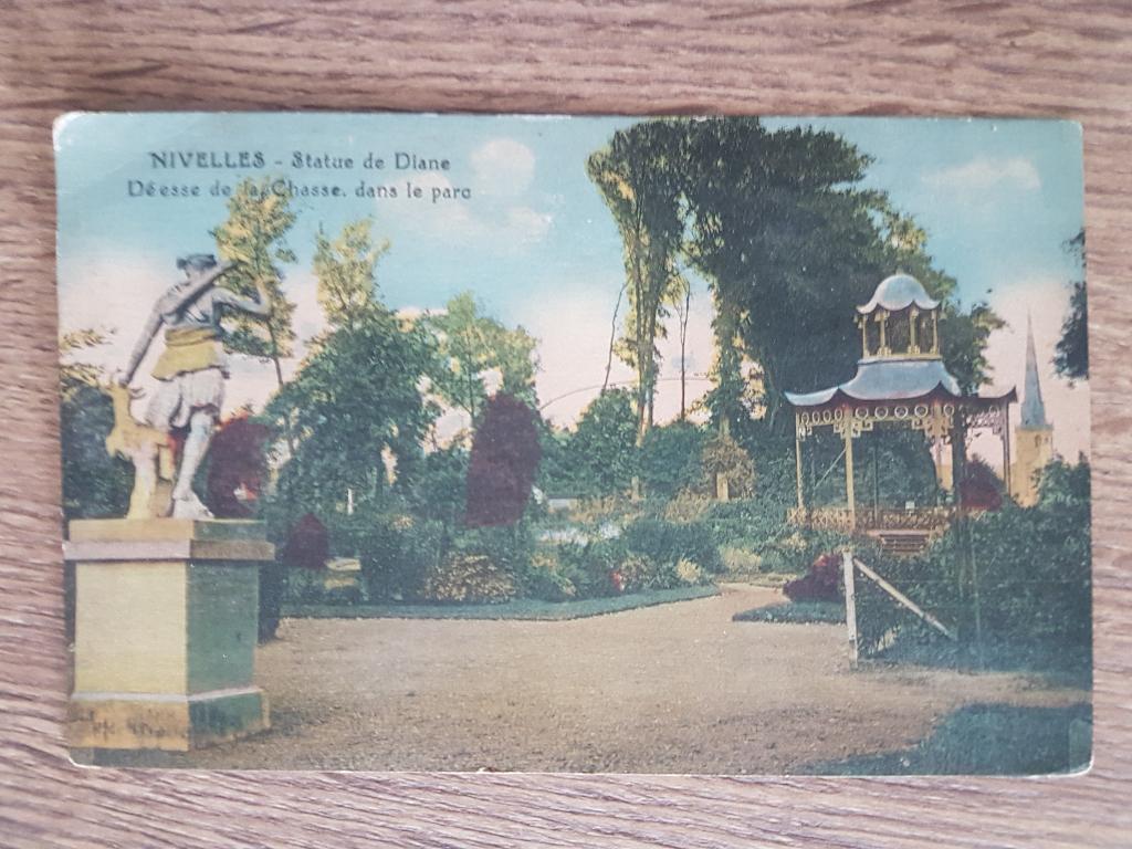 Postkaart Nivelles Statue de Diane, Ophalen of Verzenden, 1920 tot 1940, Ongelopen, Waals-Brabant