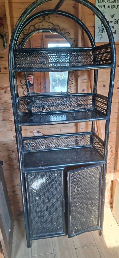 Brocante spullen kast spiegels kapstok opruiming tuinhuis, Ophalen