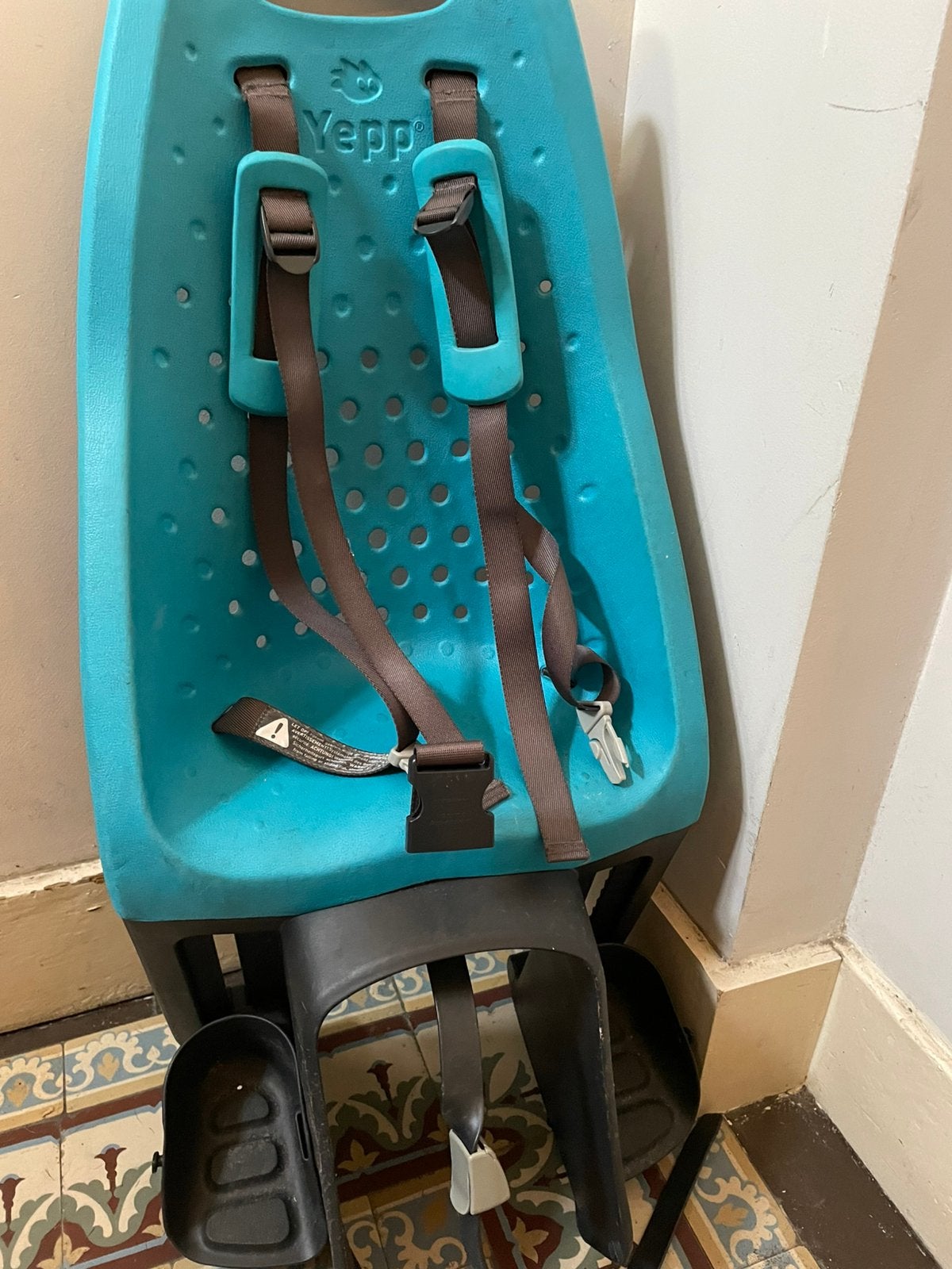 Thule YeppMaxi Turquoise/Thule Yepp Kinderzitje Kinderzitje, Fietsen en Brommers, Achterzitje, Voetsteuntjes, Zo goed als nieuw