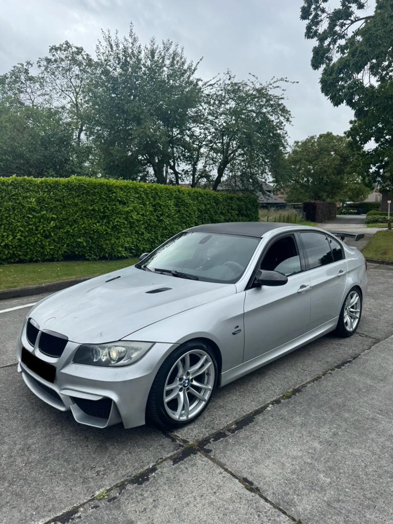 BMW 320i E90 2006 2.0 Benzine 165.000km, 5 deurs, Zilver of Grijs, 3 Reeks, Overige kleuren