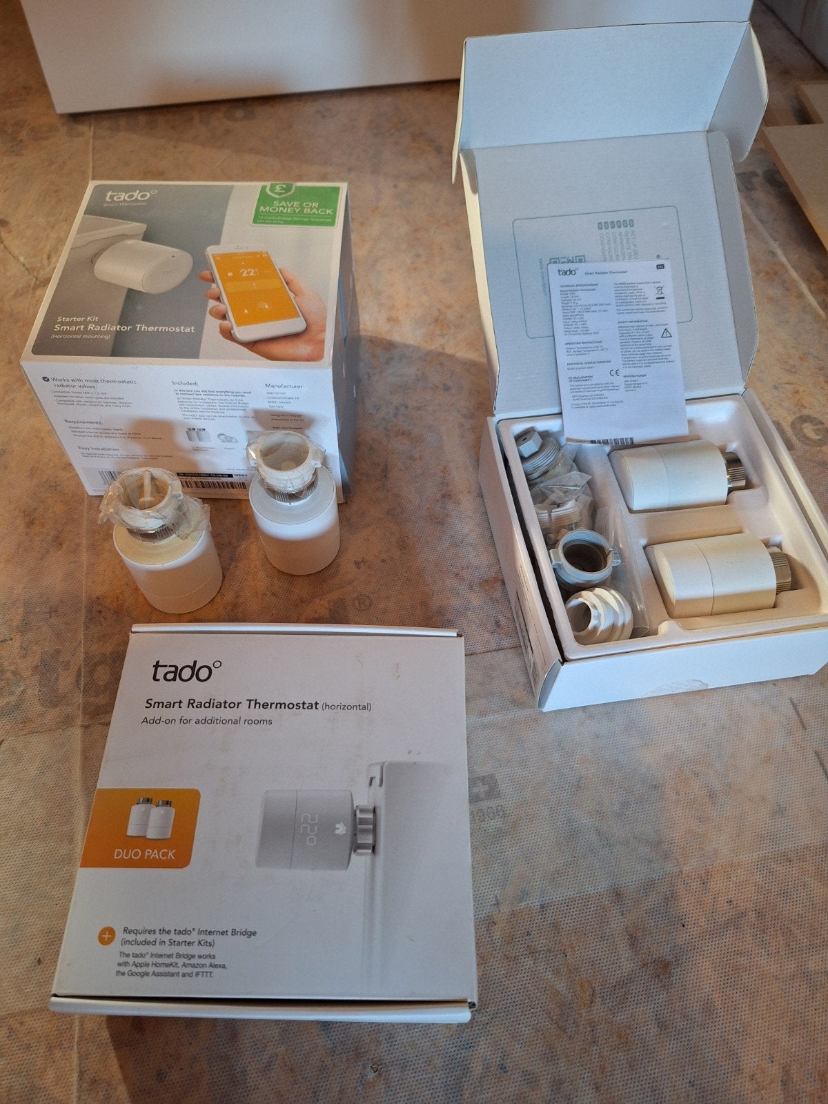 Tado kit 6 thermostaatkranen + een internetbrug, Doe-het-zelf en Bouw, Thermostaten, Ophalen, Slimme thermostaat, Gebruikt