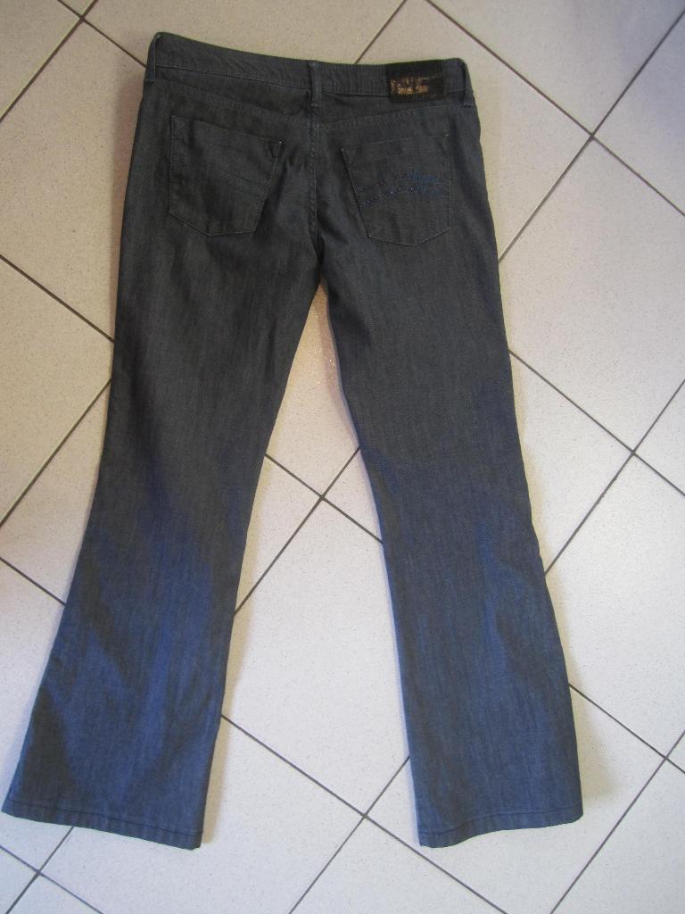 Armani jeans maat 29, Armani, Blauw, Ophalen of Verzenden, Zo goed als nieuw