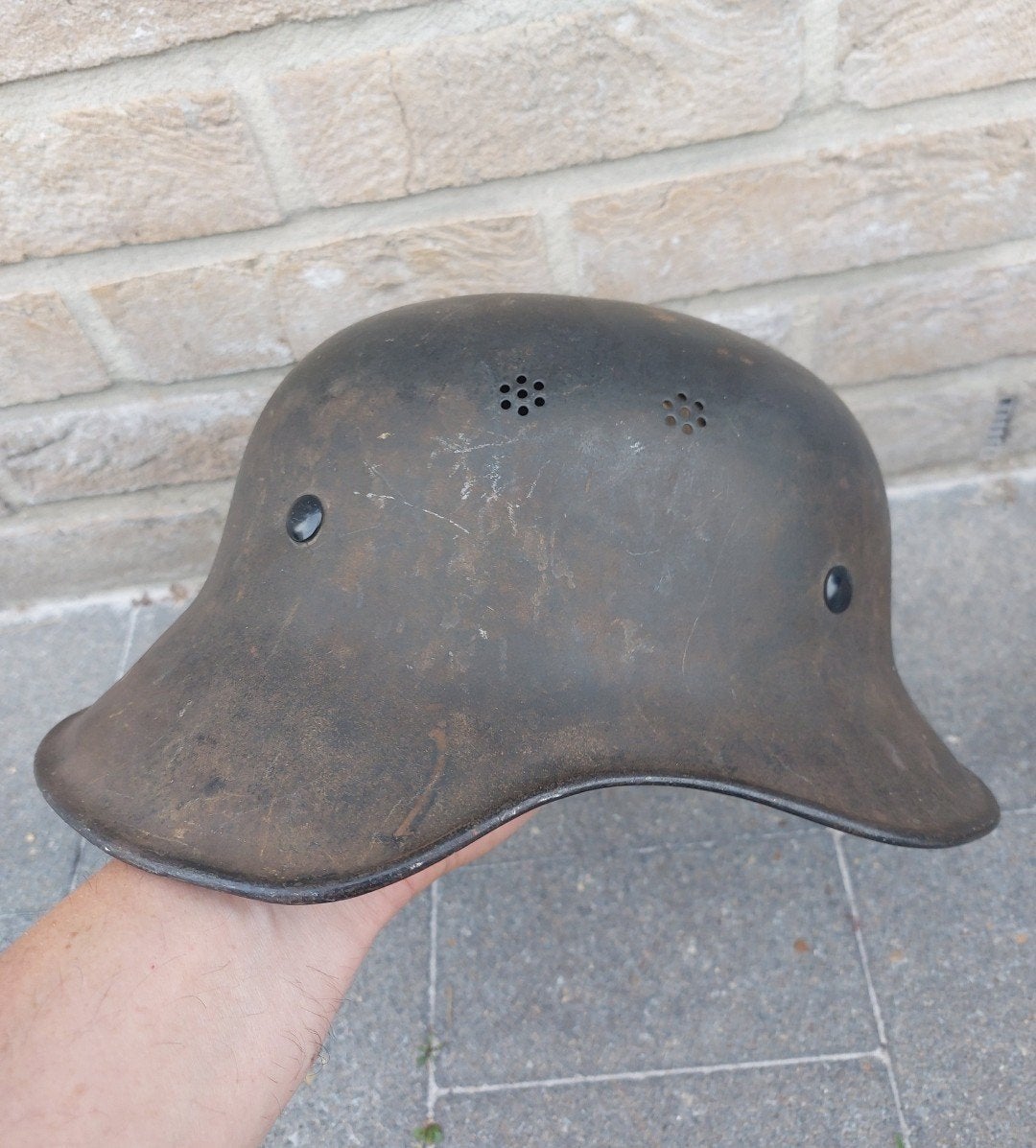 Duitse WO2 Luftschutz Gladiator helm met impact, Verzamelen, Ophalen of Verzenden