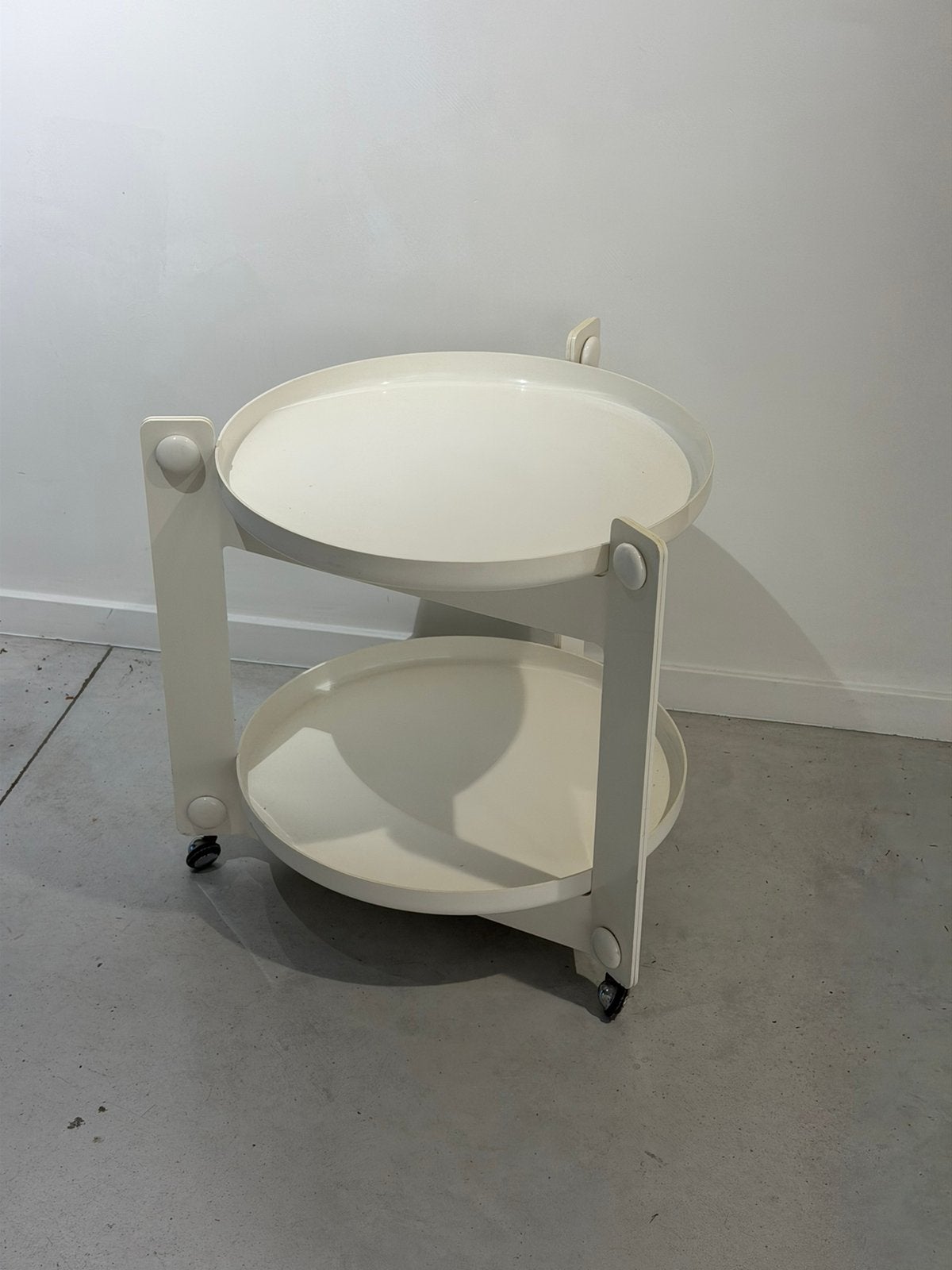 Luigi Massoni pour Guzzini Chariot de bar vintage Space Age, Enlèvement, Utilisé