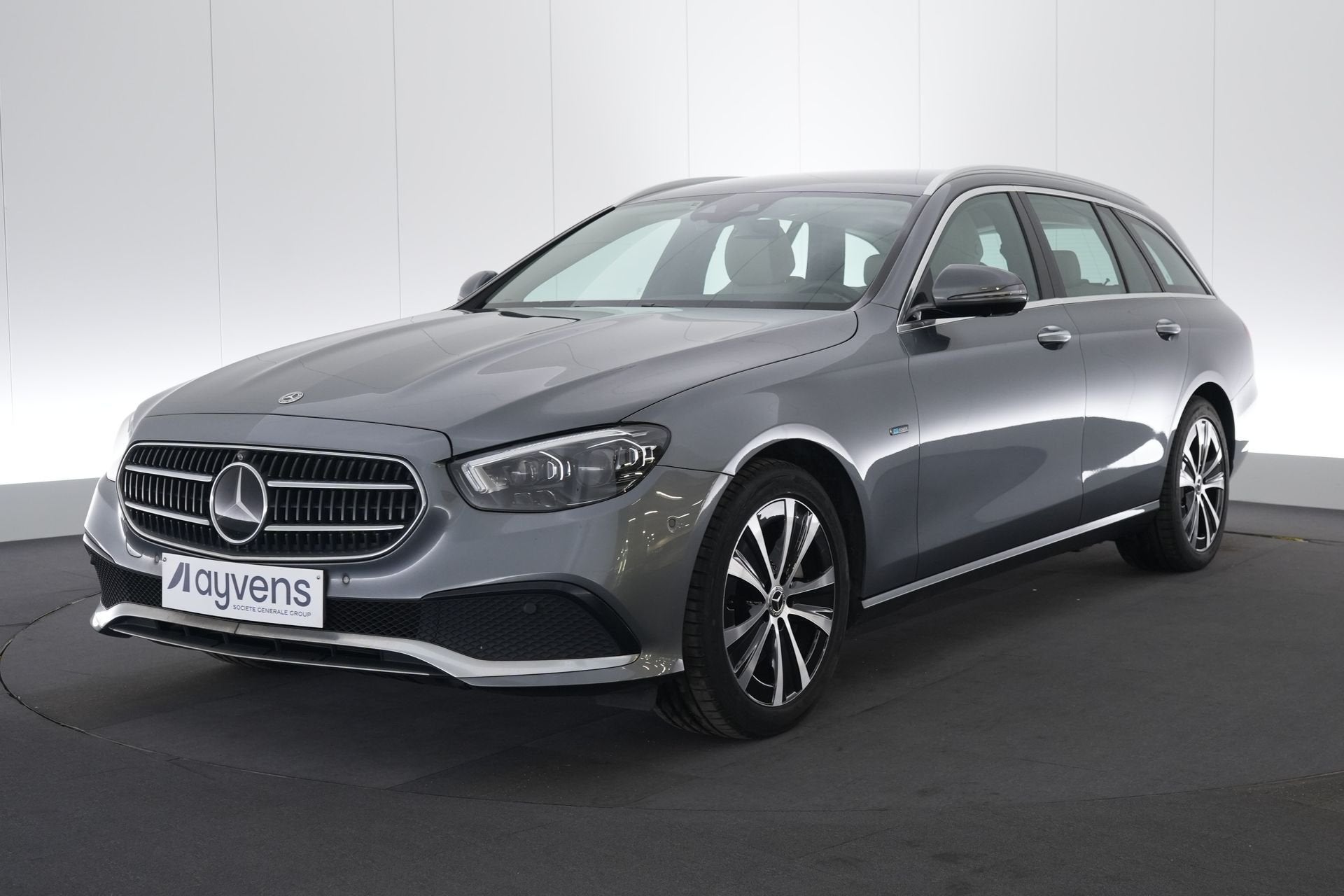 (2ATZ472) MERCEDES-BENZ E-CLASS BREAK, Autos, Mercedes-Benz, Cuir, Achat, Entreprise, Carnet d'entretien