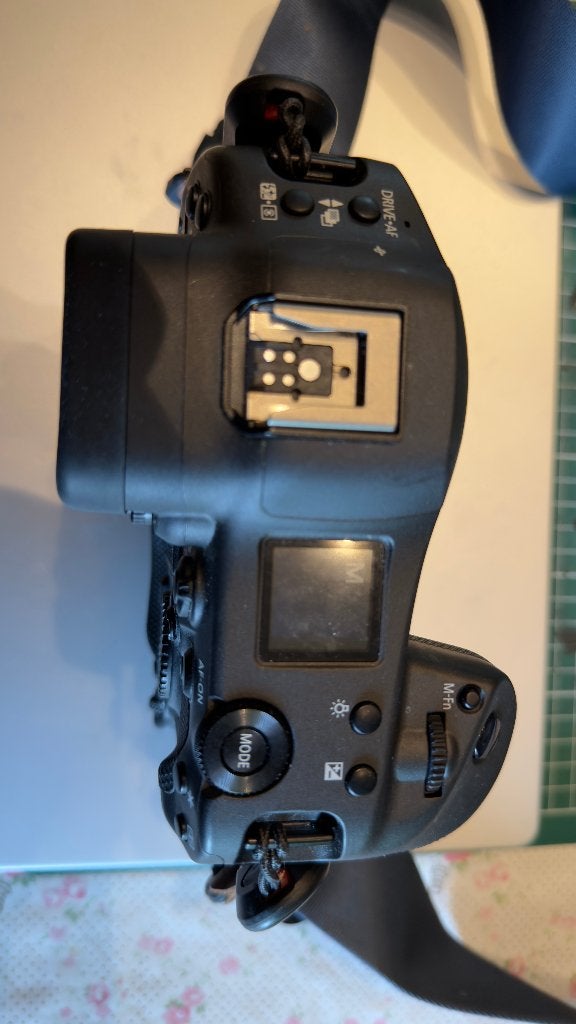 Canon EOS R3-systeemcamera, TV, Hi-fi & Vidéo, Appareils photo numériques, Sans zoom optique, Écran inclinable/pivotant, Comme neuf