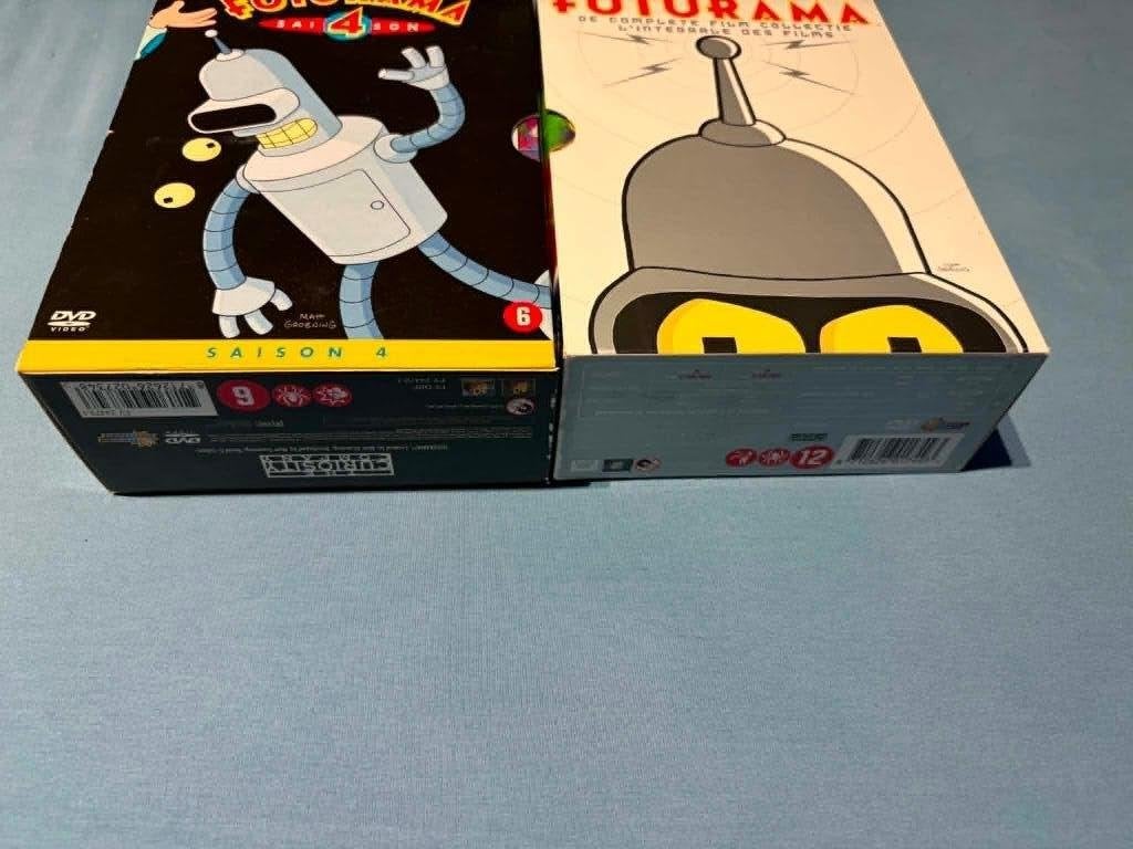 Futurama DVD boxen Seizoen 4 en 4 films, CD & DVD, DVD | TV & Séries télévisées, À partir de 6 ans, Comédie, Coffret, Comme neuf