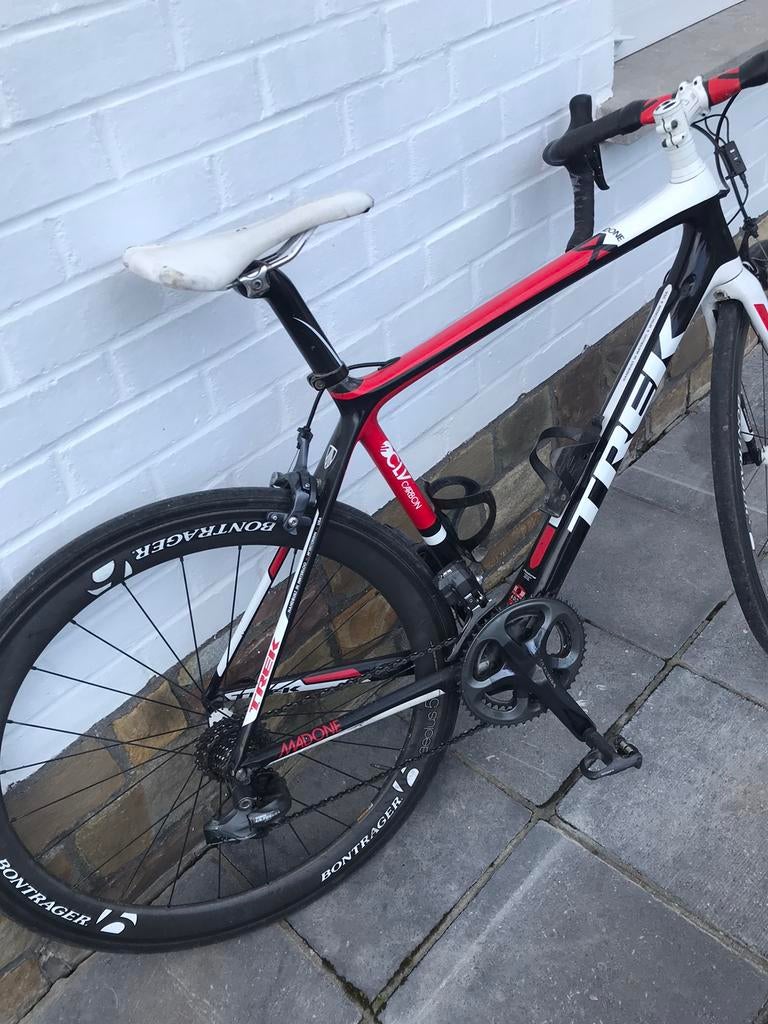 Trek madone 6 carbone roues bontrager Aeolus 5 ultegra di2, Utilisé, Carbone