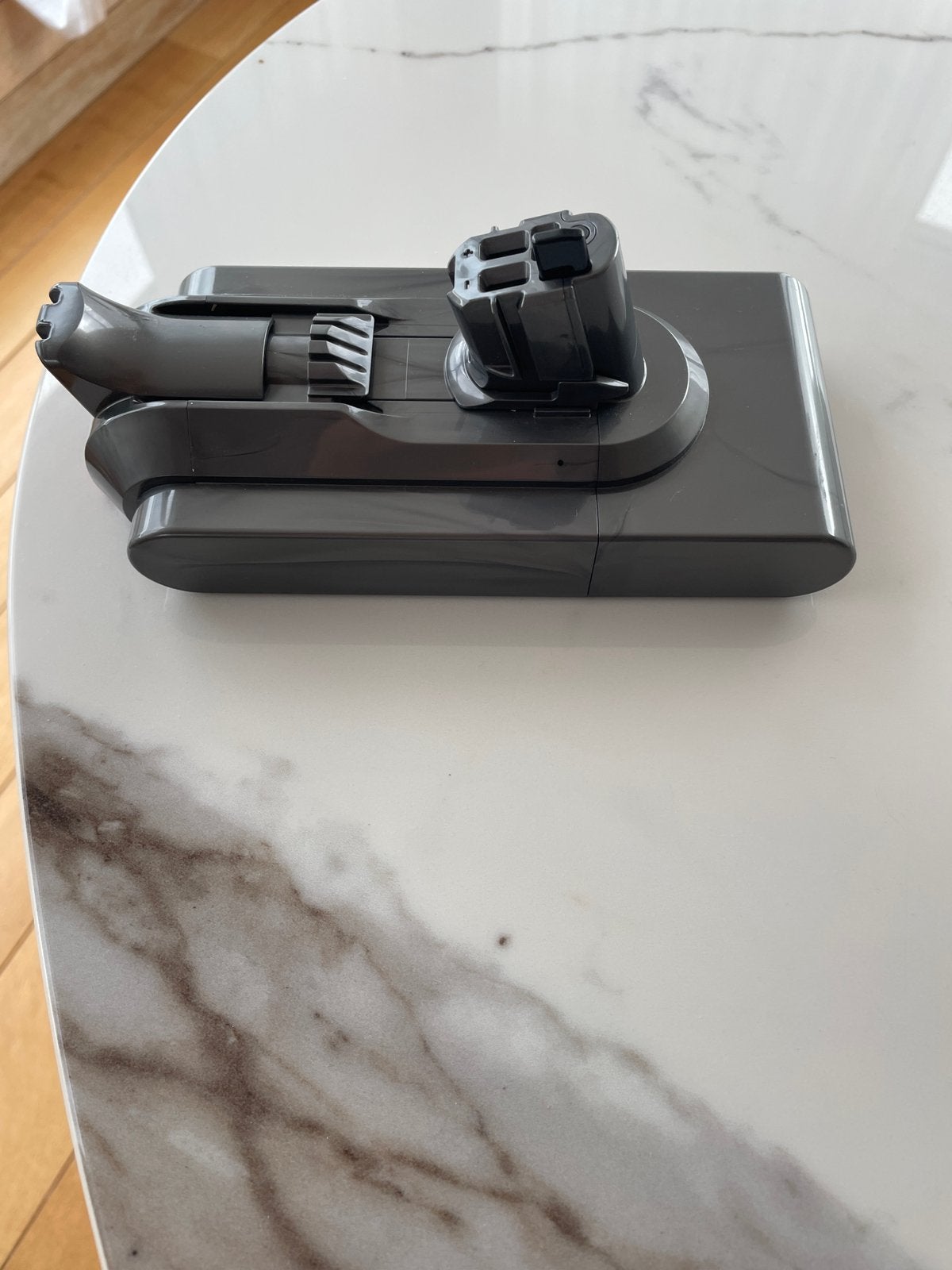 Originele Dyson V11 batterij - perfecte staat, Elektronische apparatuur, Ophalen, Zo goed als nieuw, Steelstofzuiger, Dyson