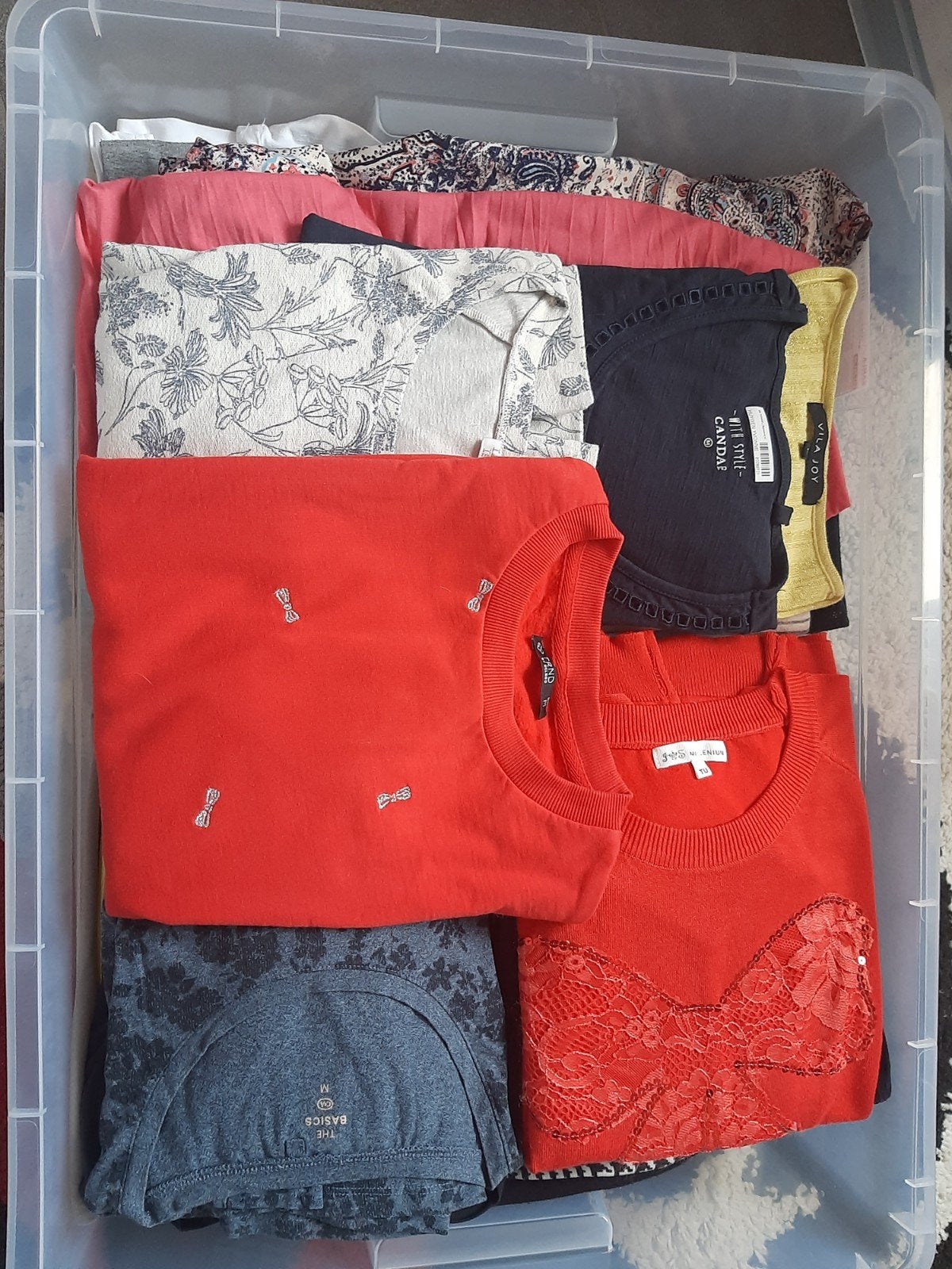 mooie bloesjes en broeken maatje M, Vêtements | Femmes, Culottes & Pantalons, Enlèvement