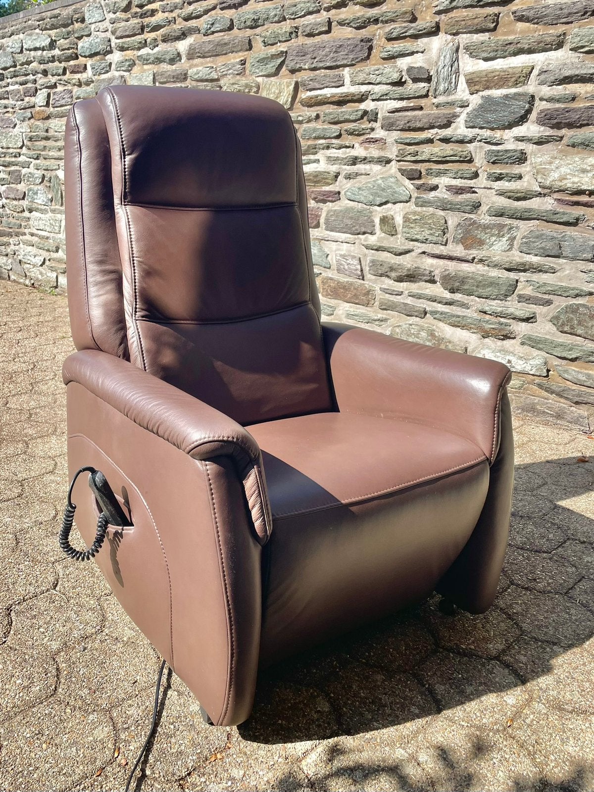 HUKLA elektrische relaxfauteuil in bruin leer, Ophalen, Zo goed als nieuw, Leer