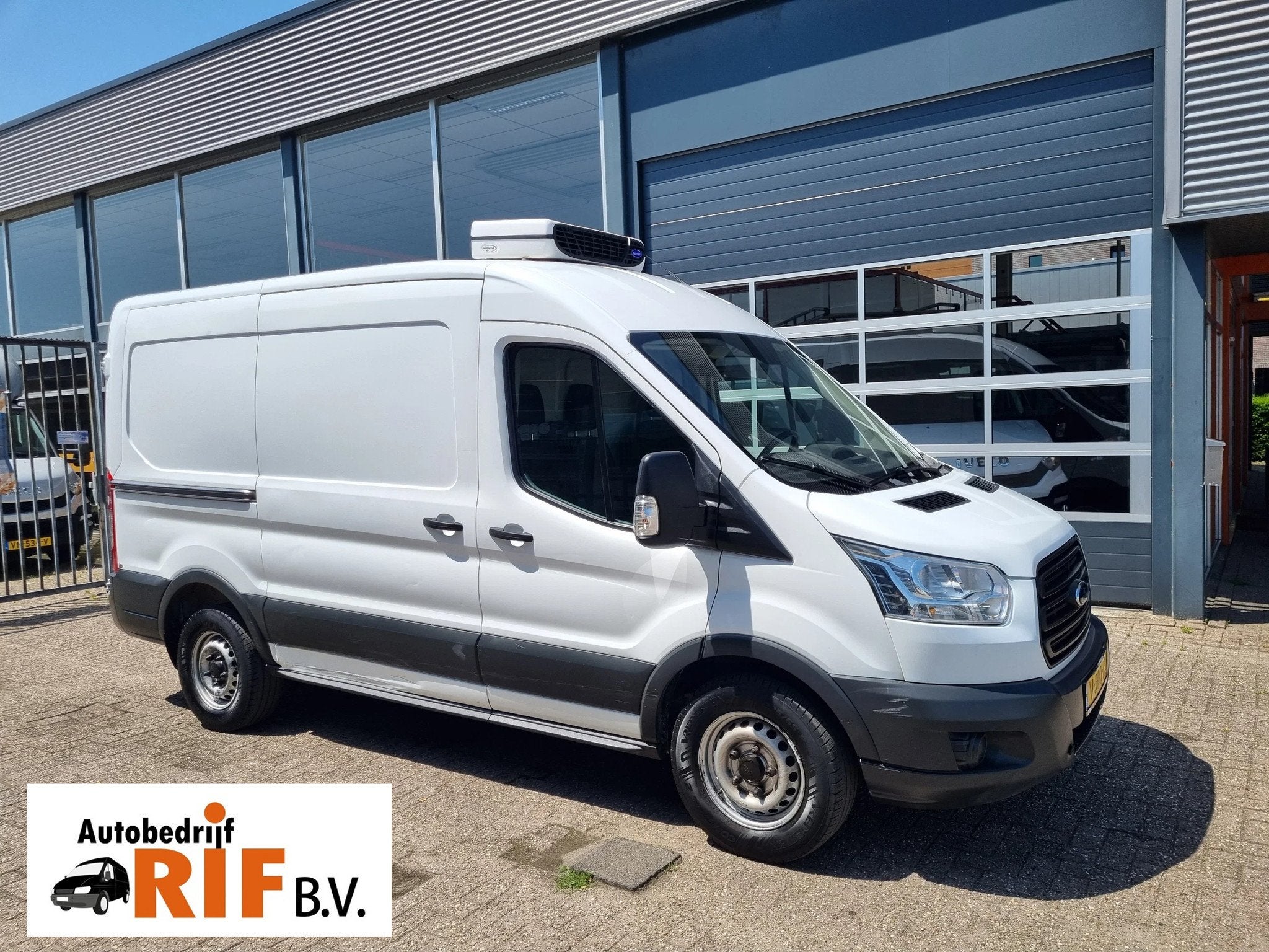 Ford Transit 2.2 TDCI 125PK L2H2 Koelwagen Carrier Viento300, Voorwielaandrijving, Euro 5, 4 cilinders, Wit