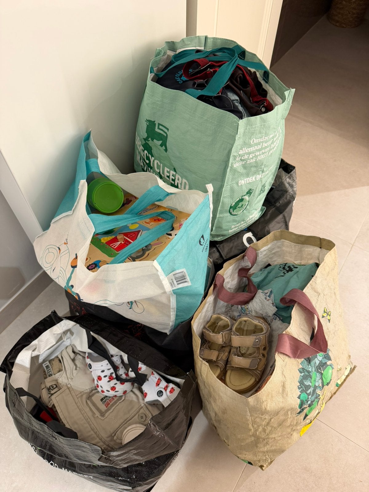 Vêtements pour enfant à donner (2-10ans), Kinderen en Baby's, Kinderkleding | Schoenen en Sokken, Ophalen, Zo goed als nieuw, Jongen