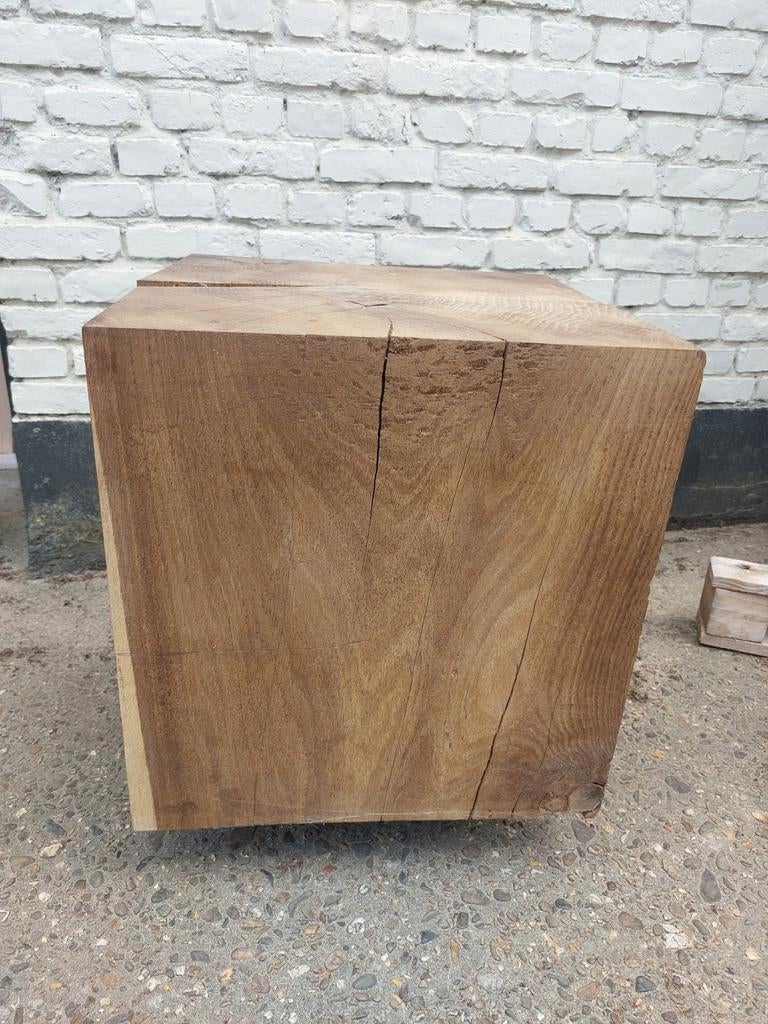 Eiken blok ca 44 x 44 cm x H45., Ophalen