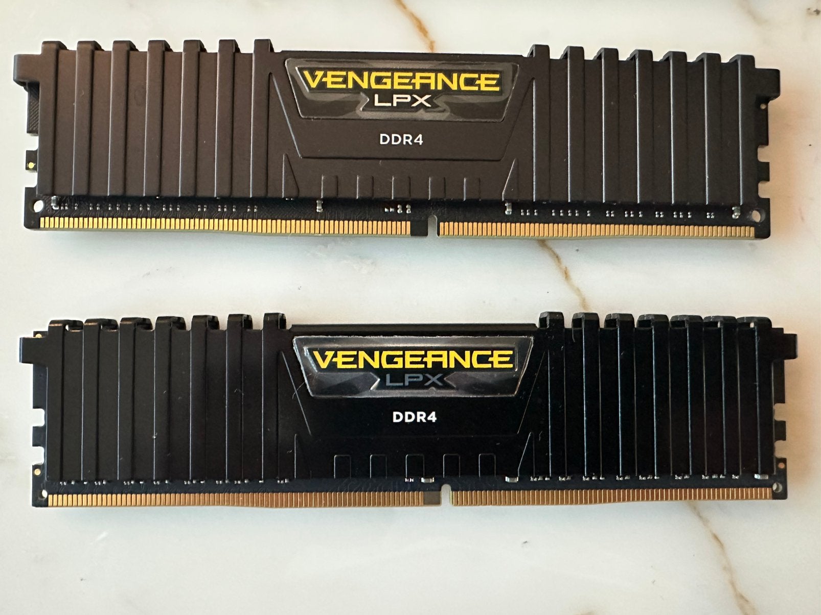 64GB (4 x 16Gb) DDR-4 RAM geheugen Corsair vengeance, Computers en Software, DDR4, Ophalen of Verzenden, Zo goed als nieuw, Desktop