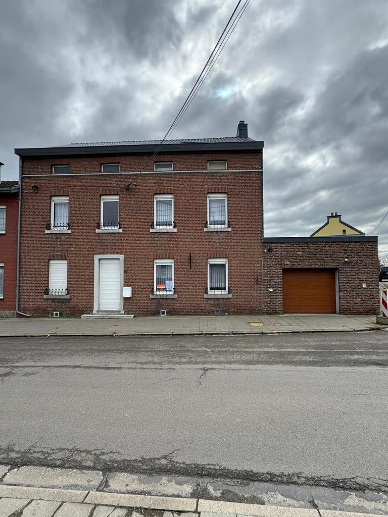 Grande maison et terrain à bâtir, 50 m² ou plus, Province de Liège