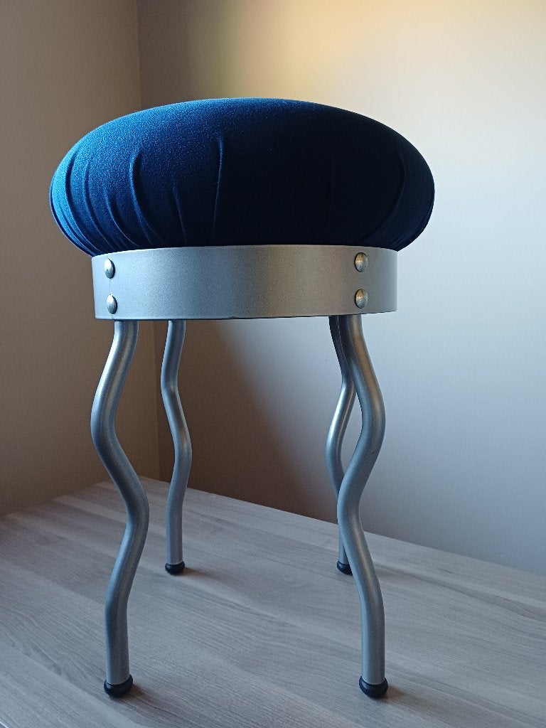 tabouret design Ikea bleu, Enlèvement, Comme neuf, Matériaux autres