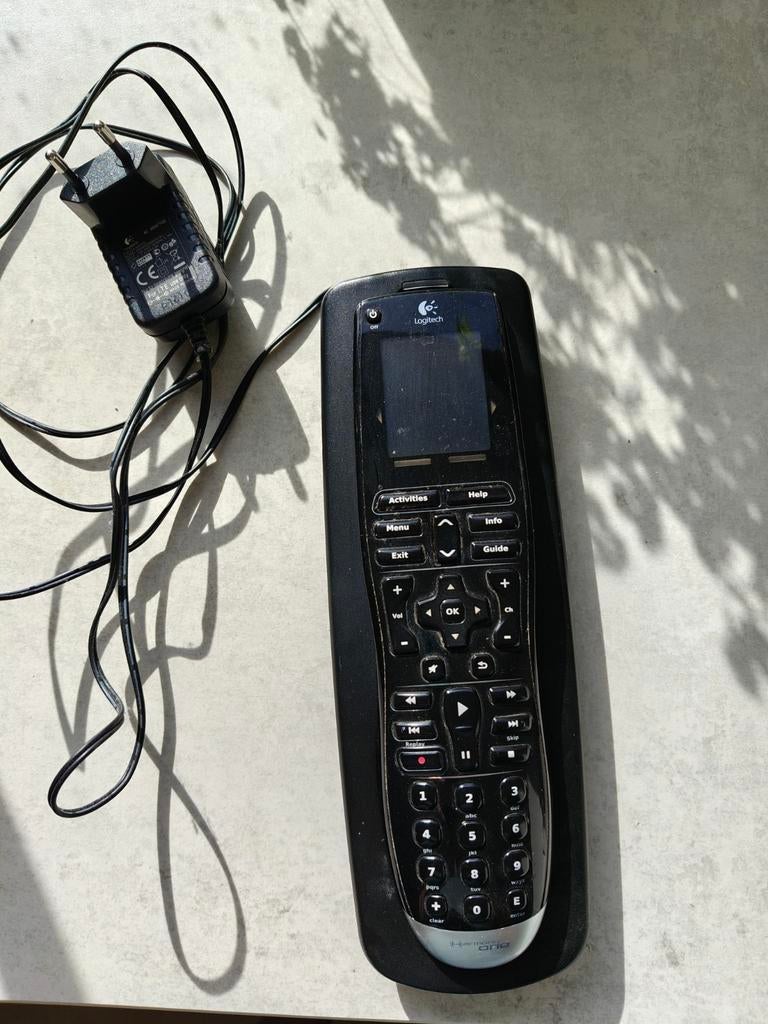 Logitech Harmony One, Enlèvement