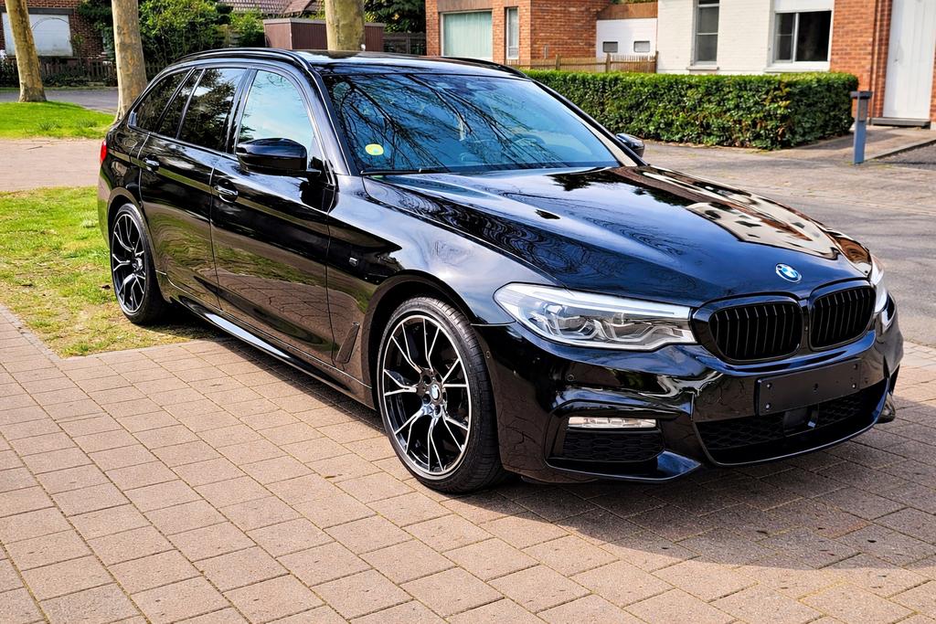 BMW 520d Touring M Sport – Full Option (2019), Auto's, Automaat, Achterwielaandrijving, Zwart, Leder
