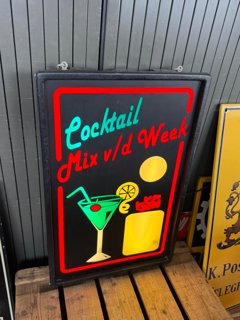 Ancienne boîte à lumière publicitaire Cocktail, Enlèvement, Utilisé, Table lumineuse ou lampe (néon)