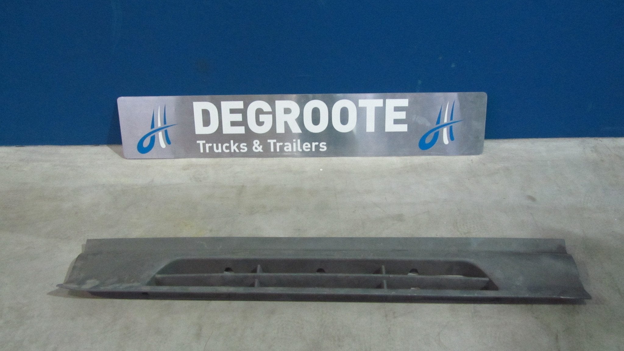 Ondergrille MB 9438850525, Gebruikt, Mercedes-Benz, Overige Auto-onderdelen