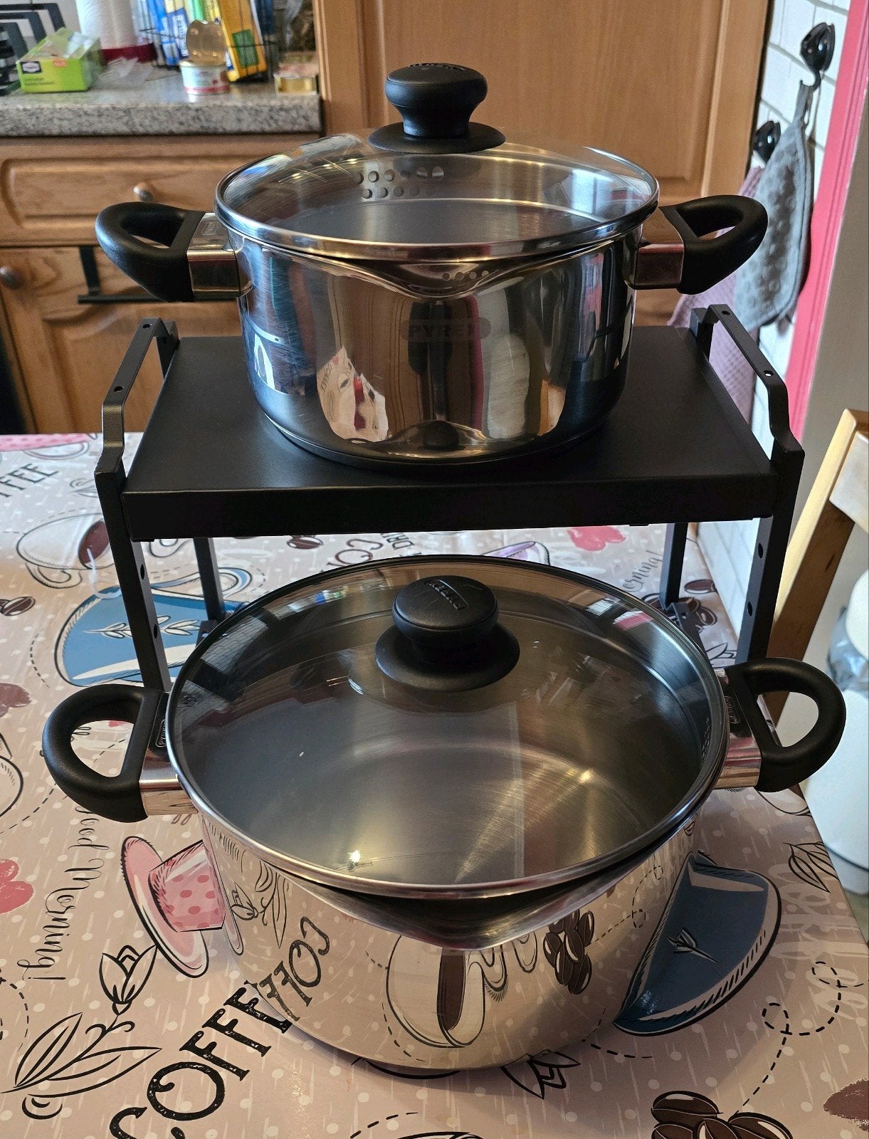 lot 2 casseroles avec couvercles Pyrex, Inox, Enlèvement ou Envoi, Utilisé, Avec bec verseur
