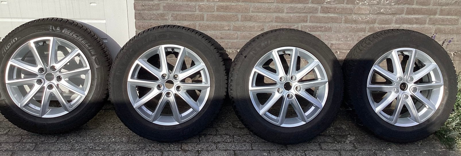 Roues Kadjar très belles avec Michelin hiver beaucoup profil, Autos : Pièces & Accessoires, Véhicule de tourisme, Enlèvement, Utilisé