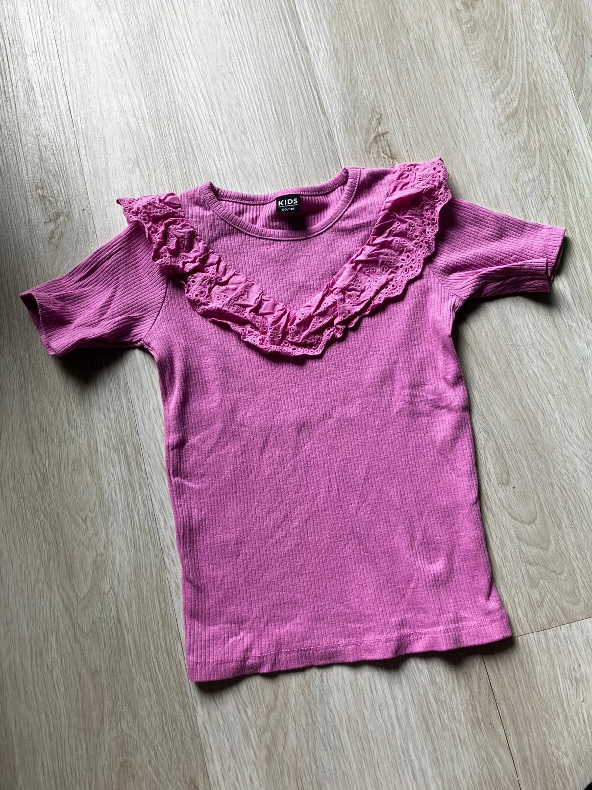 Roze t-shirt 110/116, Kinderen en Baby's, Kinderkleding | Maat 110, Ophalen of Verzenden, Zo goed als nieuw