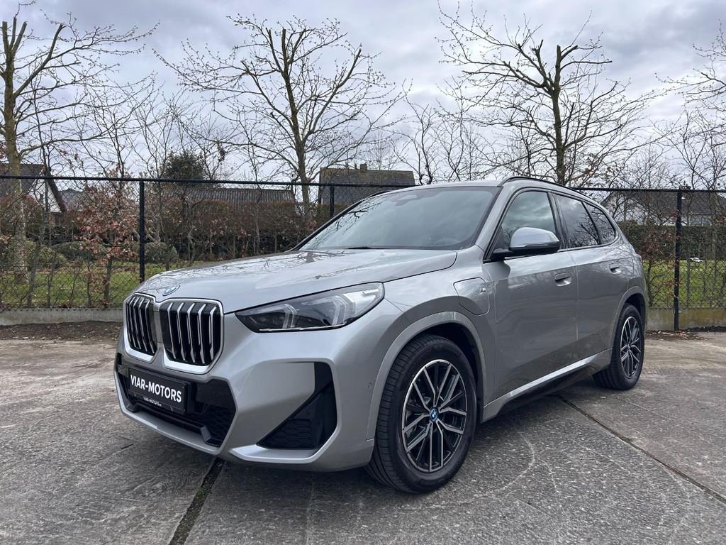 BMW X1 X1 xDrive 30e Msport (bj 2024, automaat), Auto's, Lichtsensor, Alcantara, 18 g/km, Bedrijf