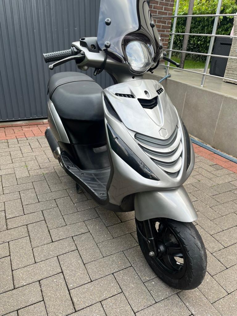 Piaggo zip A klasse, Fietsen en Brommers, Ophalen of Verzenden, Zo goed als nieuw, Zip