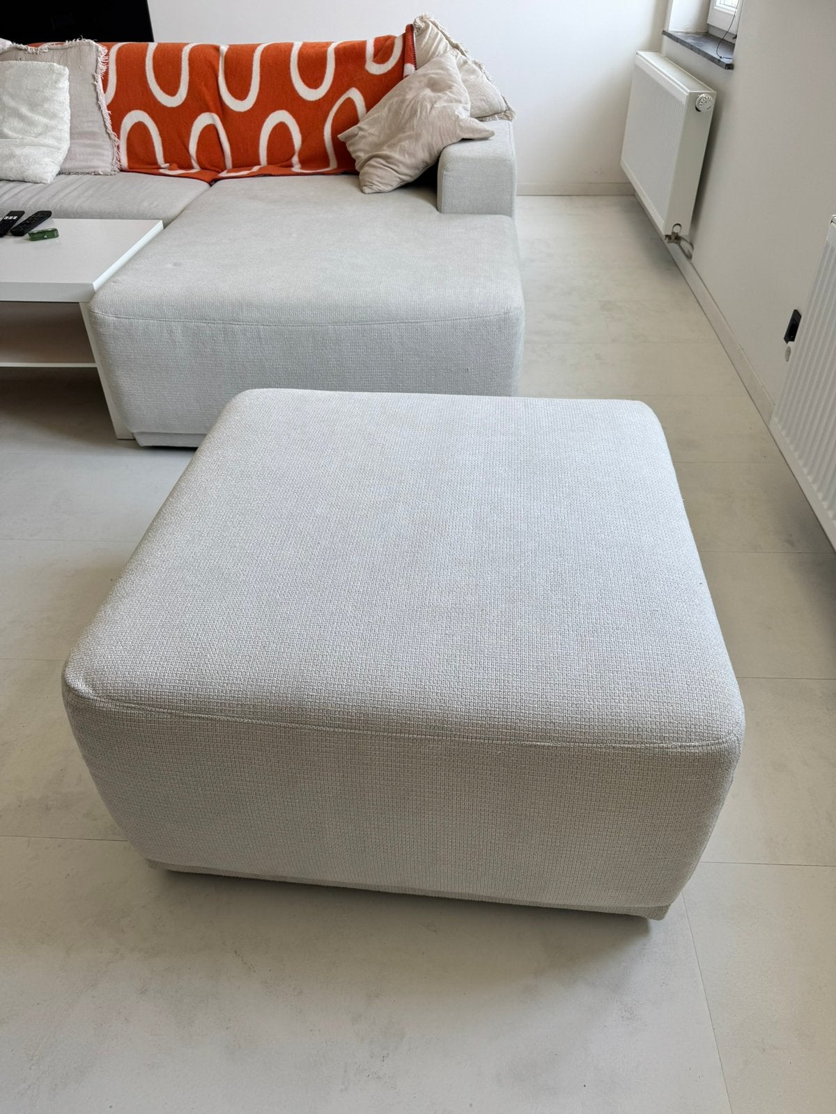 Pouffe 80x80, Maison & Meubles, Canapés | Repose-pieds & Poufs, Enlèvement, Comme neuf