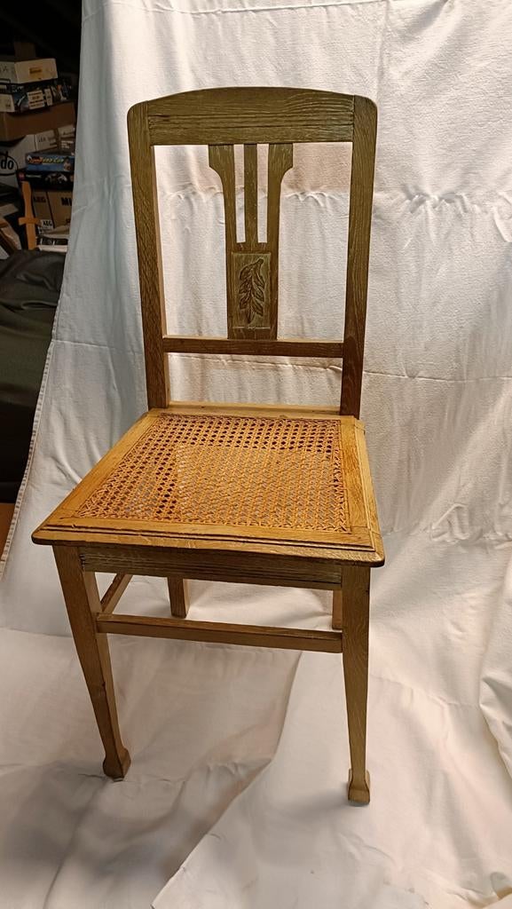 6 Eik stoelen met rotan (licht op te knappen), Enlèvement