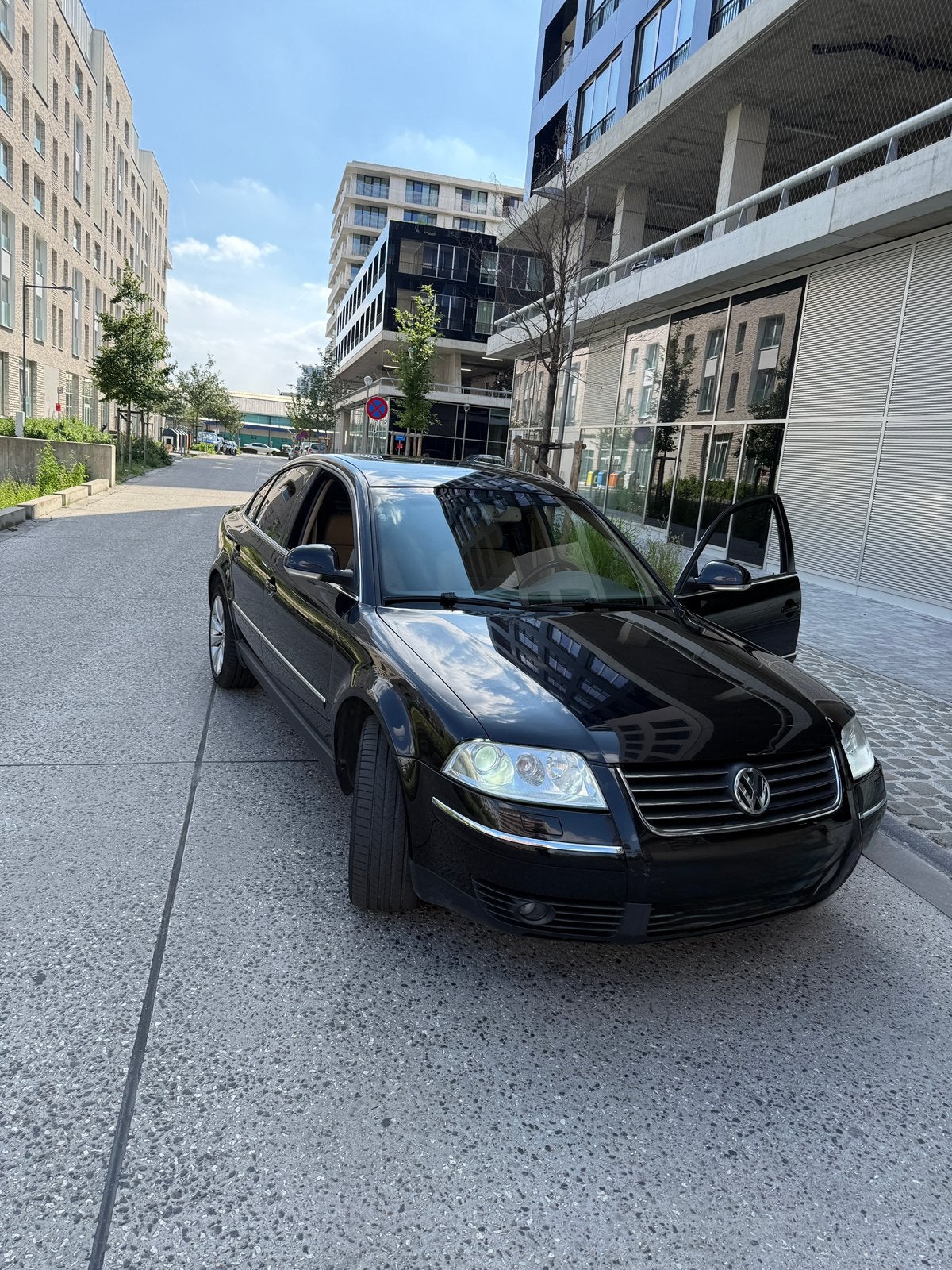 Passat 3l v6 2004 4motion, Auto's, Automaat, Alcantara, Zwart, Bedrijf