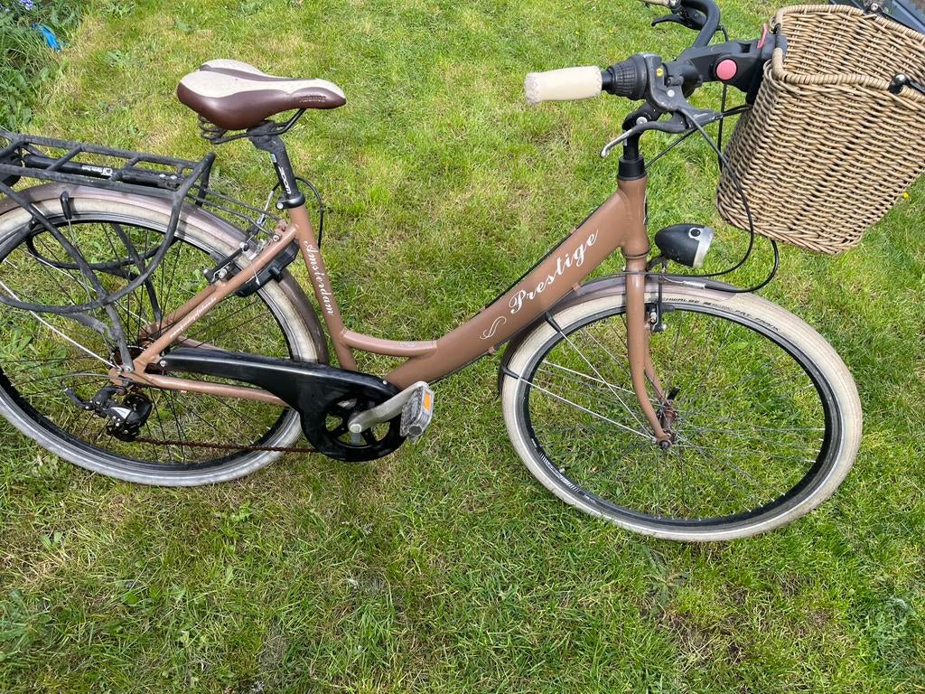 Bruine damesfiets, Fietsen en Brommers, Ophalen, Zo goed als nieuw