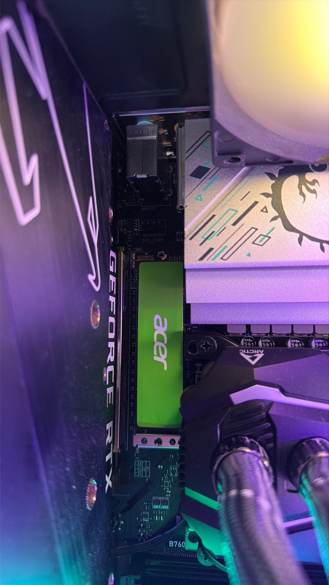Gloednieuwe acer FA200 2TB NVMe SSD, Computers en Software, Harde schijven, Ophalen, Nieuw