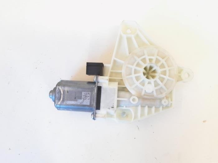 Moteur de vitre portière d'un Volkswagen Passat, Volkswagen, -, 3 mois de garantie, Utilisé