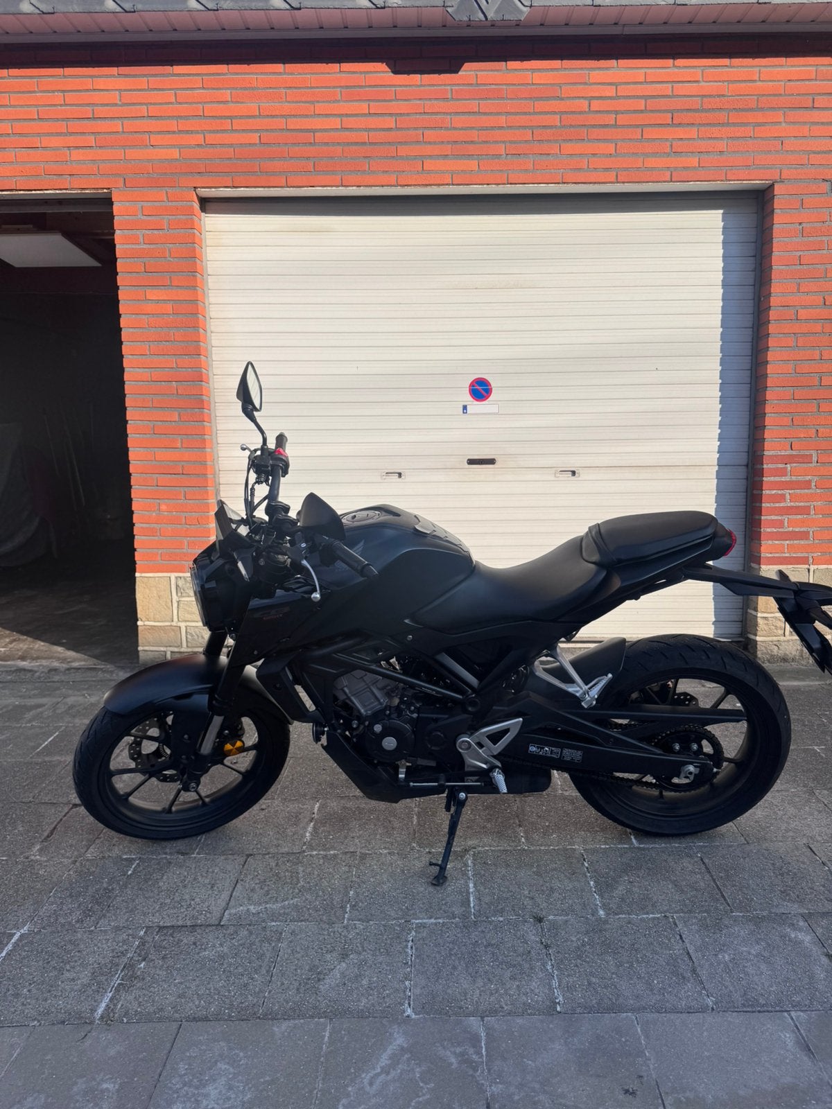 Honda CB125R 2023 1400km, Motoren, Particulier