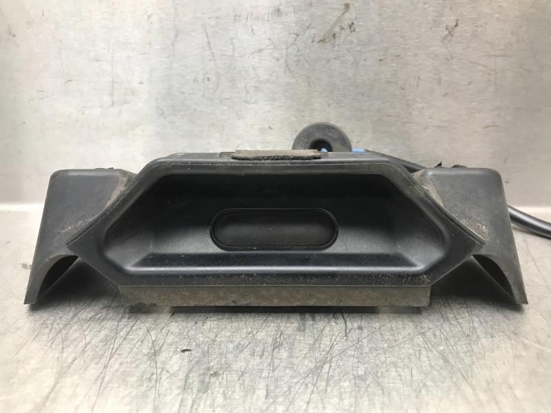 ACHTERKLEP SCHAKELAAR Suzuki Vitara (LY / MY) (01-2015/-), Gebruikt, Dhr. M. Roggen, Marinus@Japoto.nl, Stadsweg 37 37
9917 PV  WIRDUM GR., NL
