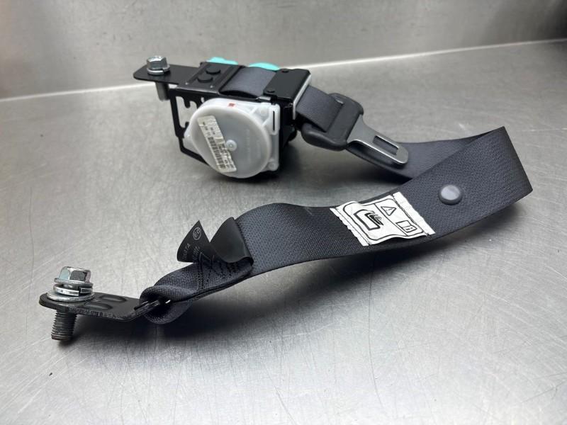CEINTURE DE SECURITE ARRIERE CENTRALE Honda Civic (FK / FN), Utilisé, Honda