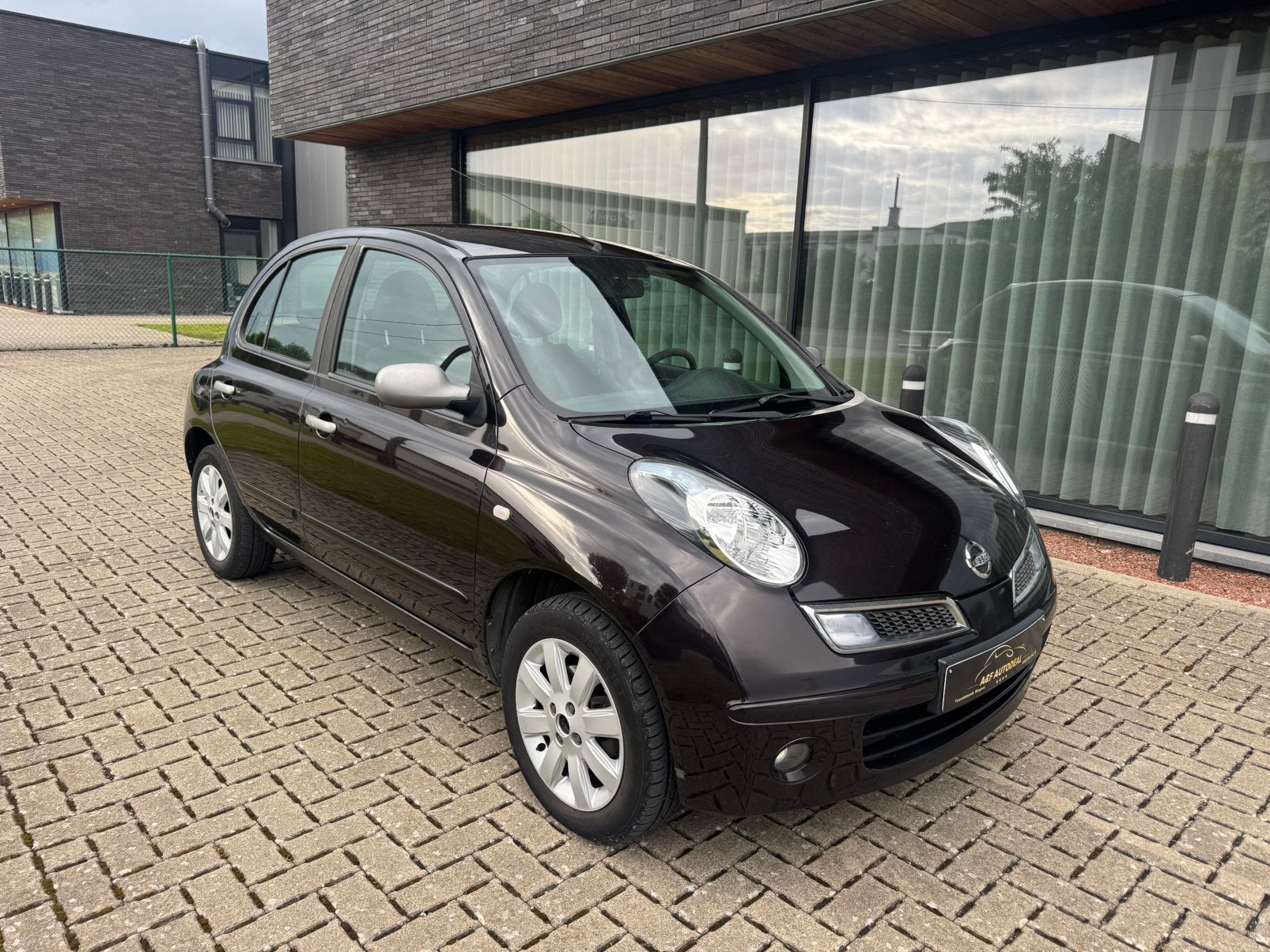 Nissan micra 1.5 diesel 2010 navi gekeurd, Auto's, Nissan, Voorwielaandrijving, Stof, Zwart, Parkeersensor