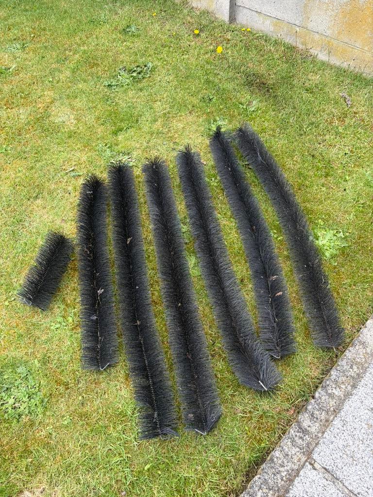 Borstels voor dakgoten tegen vuil, Tuin en Terras, Ophalen, Gebruikt, Minder dan 10 meter, Gaas