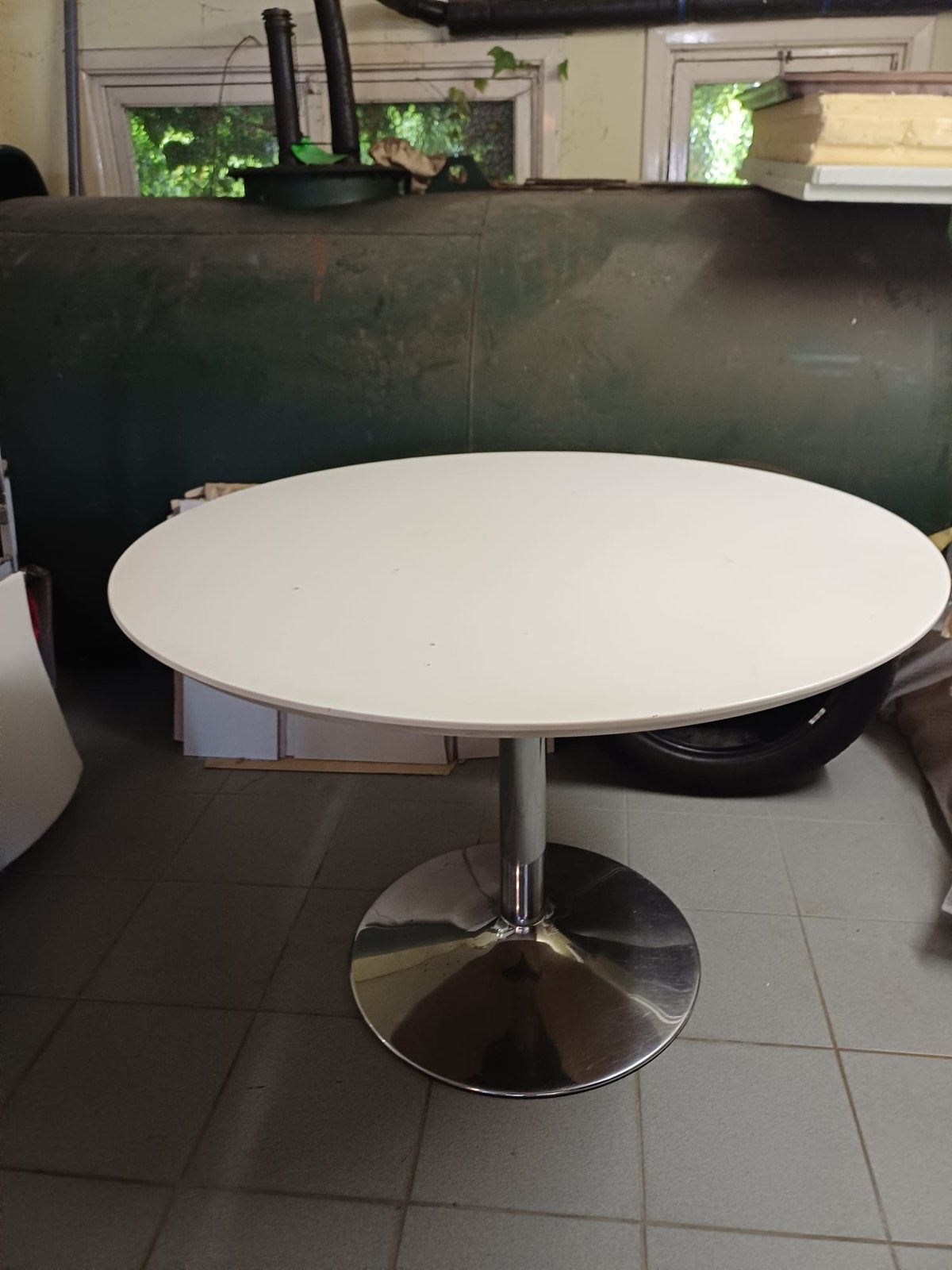 Eettafel rond, Ophalen, Zo goed als nieuw