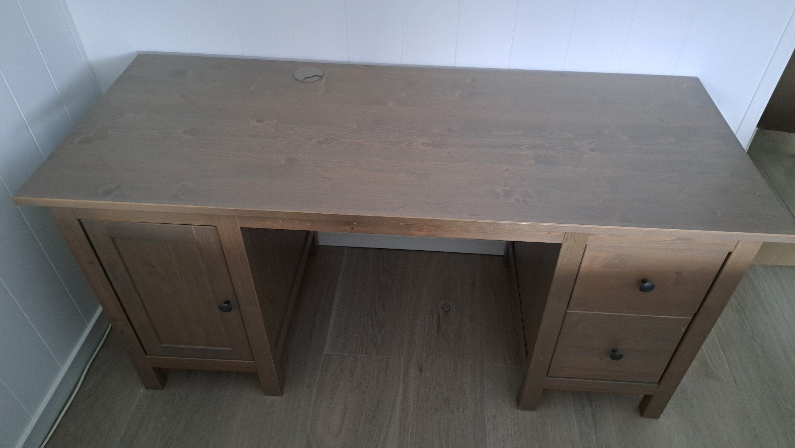 Bureau, 155 cm, Goulotte de câbles, Comme neuf, Enlèvement