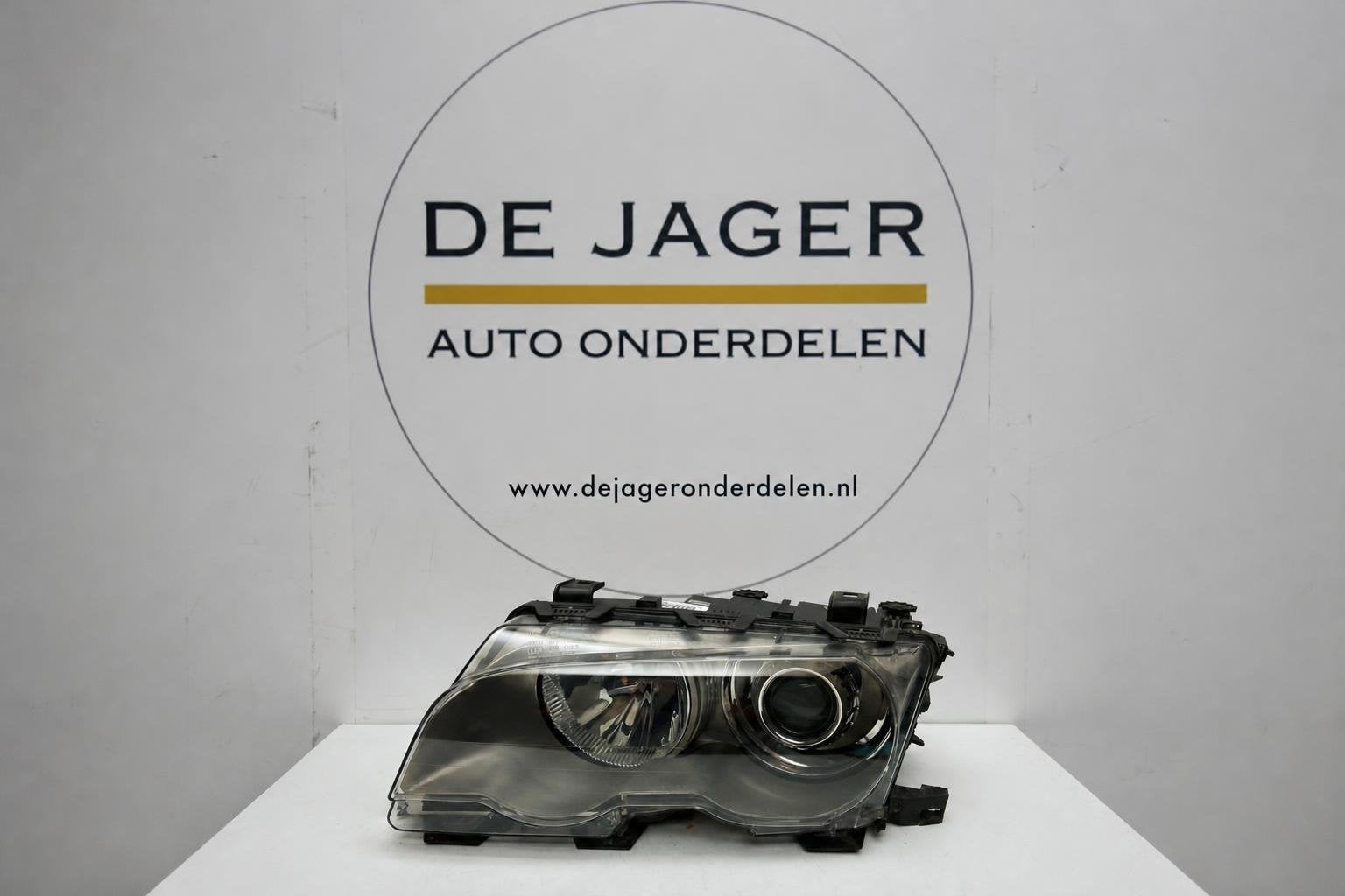 BMW 3 E46 Xenon koplamp links 8377273, Petuelring 130
80788  Munich, DE, Gebruikt, Info@bmw.de, BMW