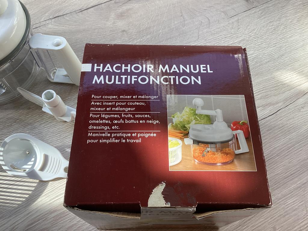 Hachoir manuel multifonction, Enlèvement, Comme neuf