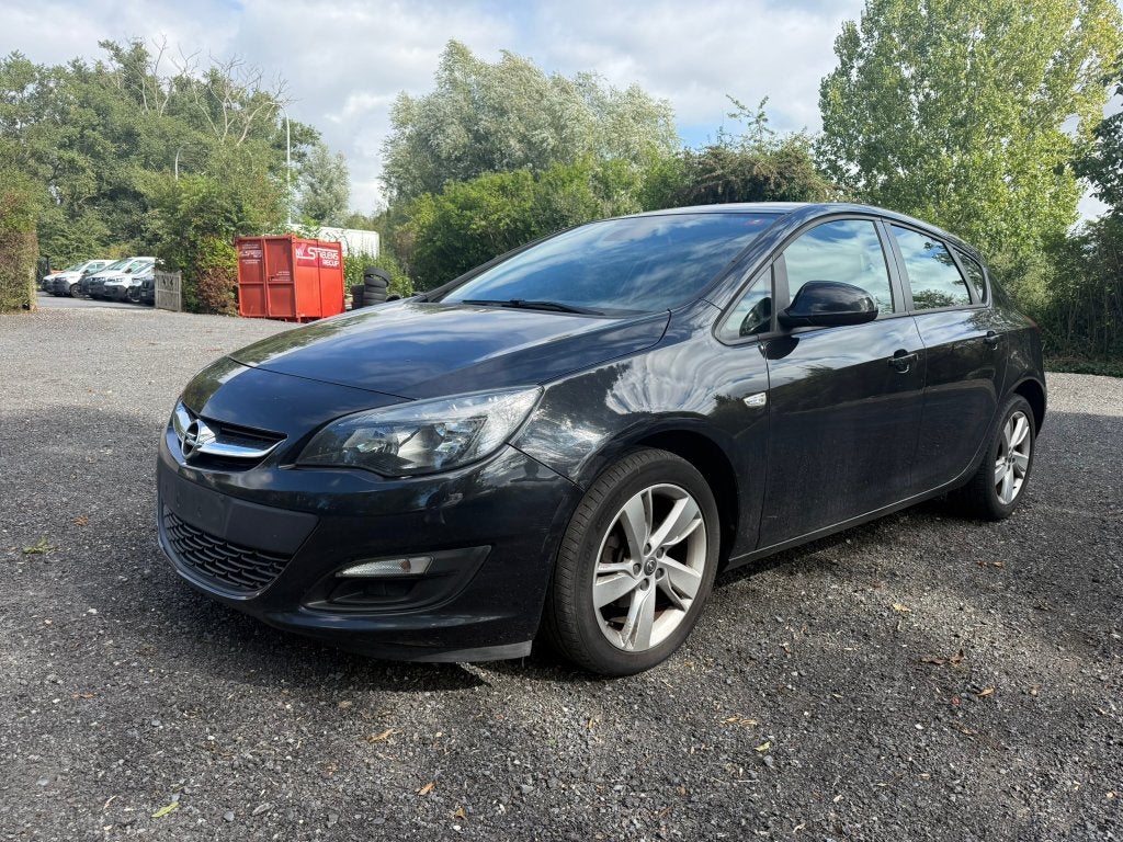 ENKEL VERKOOP AAN HANDELAAR / AIRCO / SENSOREN / BLUETOOTH, Voorwielaandrijving, https://public.car-pass.be/vhr/23c77bdb-3e9e-4304-aa35-edb491ed8ea5?lang=nl