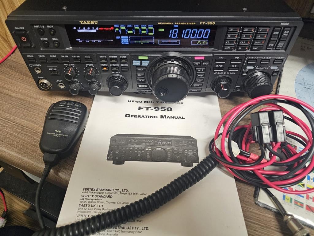 Yaesu FT 950, Télécoms, Enlèvement ou Envoi, Utilisé, Émetteur et Récepteur