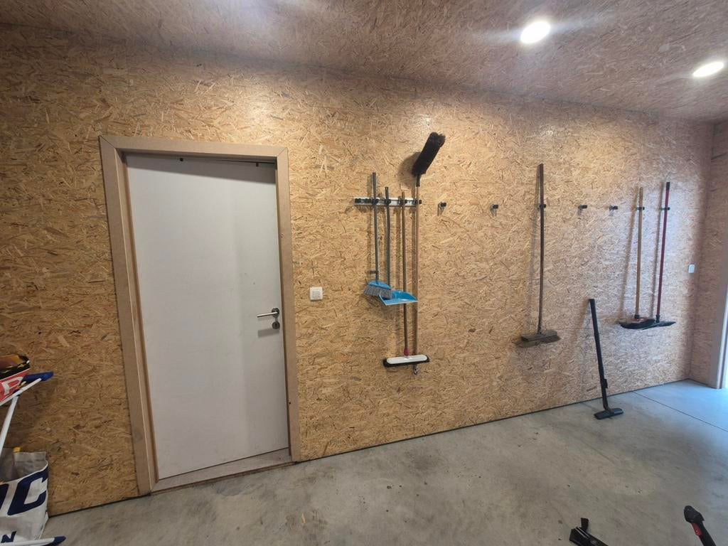 Espace en bois, Enlèvement