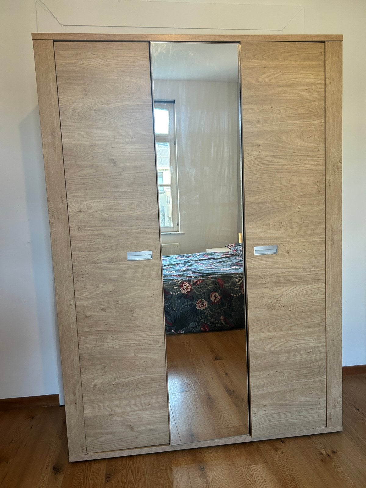 ARMOIRE IKEA GRATUITE AVEC GRAND MIROIR, Enlèvement, Comme neuf